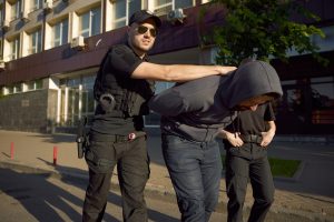 Rola obrońcy dla zatrzymanego obcokrajowca – poradnik prawny